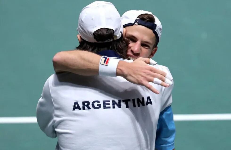 Argentina clasificó a cuartos de final de la Copa Davis y enfrentará a España. (REUTERS)