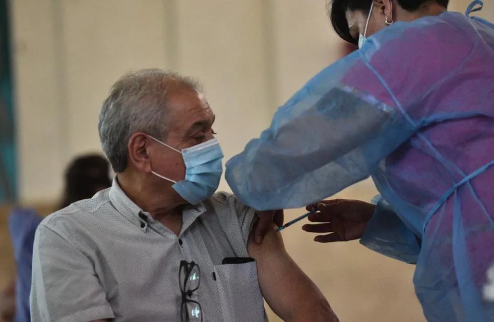 La Provincia recibió vacunas para aplicar segundas dosis (La Voz).