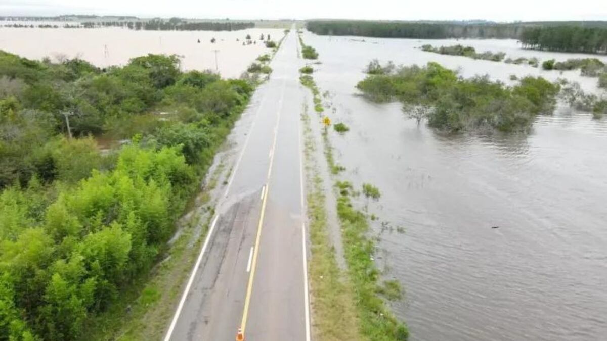Se habilitó la circulación de la Ruta Nacional 14 tras la bajante del nivel del río Uruguay.