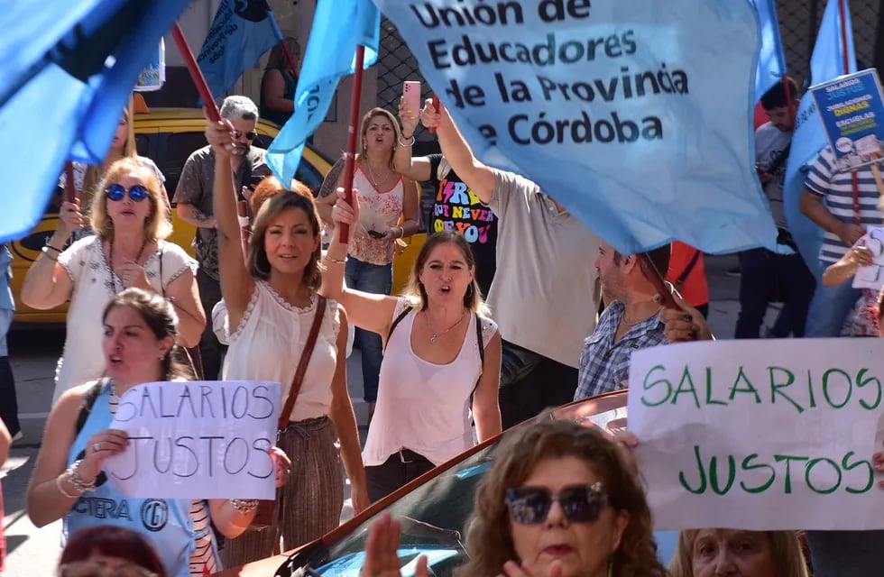 Martes lleno de marchas en el centro de Córdoba.