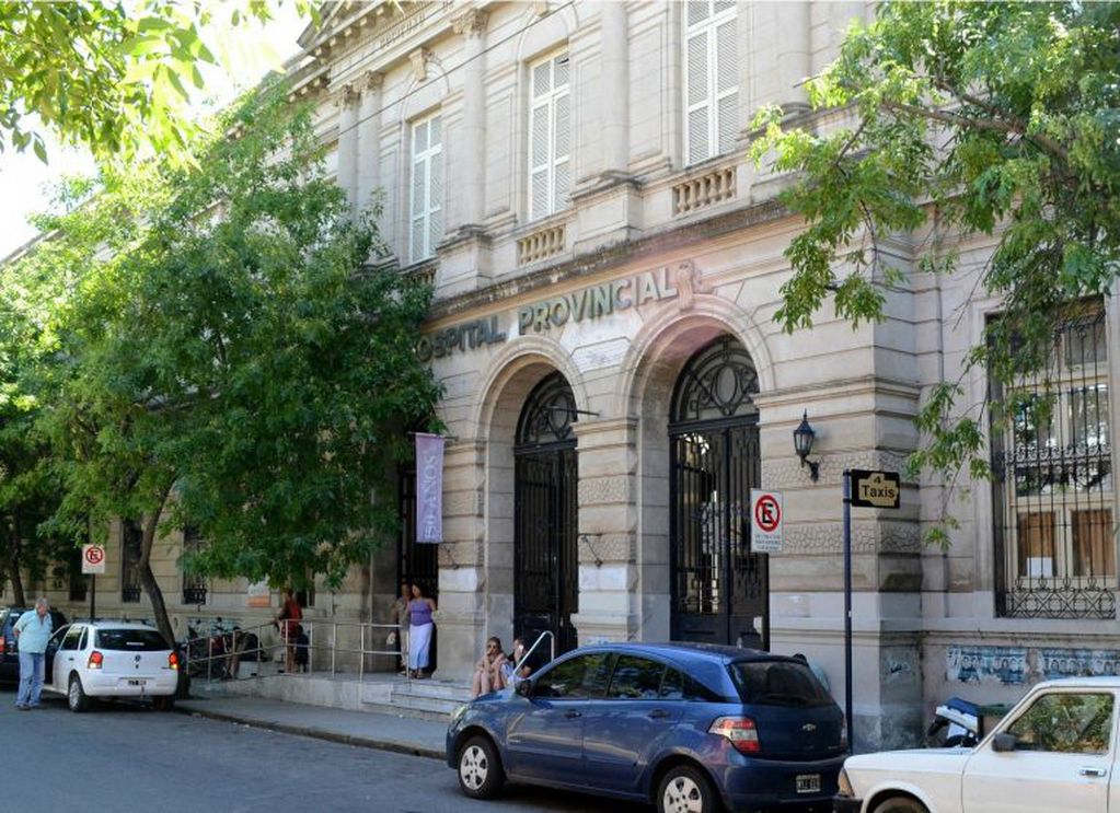 El menor está grave internado en el Hospital Provincial de Rosario. (Archivo)