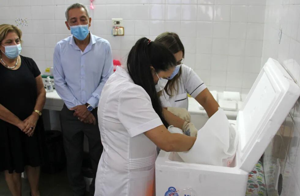 La Provincia instaló heladeras en diferentes hospitales para almacenar los medicamentos. (Gobierno de Santa Fe)