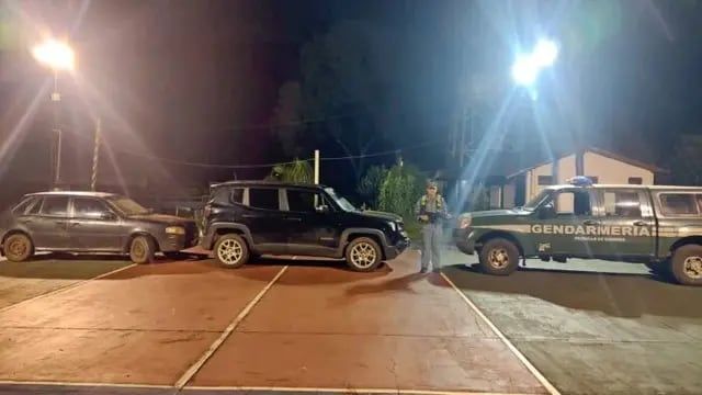 Frustran el intento de contrabando en Puerto Piray y recuperan dos vehículos robados
