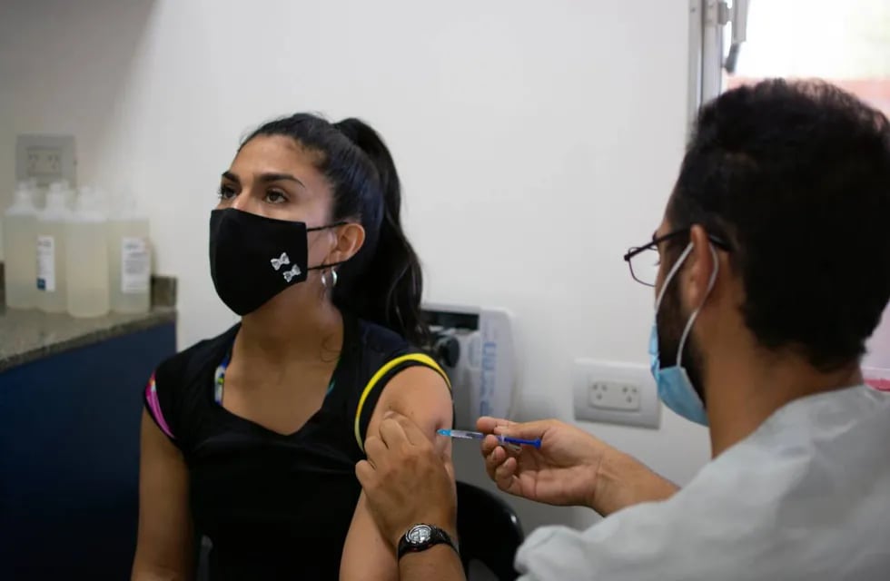 En la provincia ya se aplicaron más de 8 millones de vacunas contra el COVID-19.