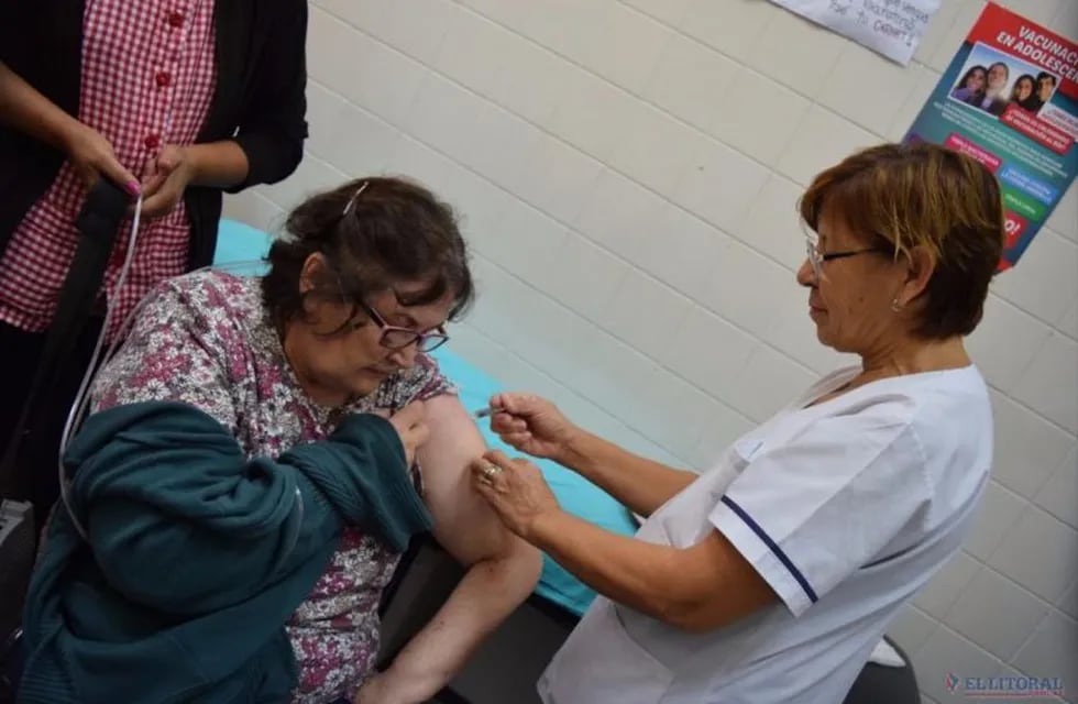 Vacunación en Corrientes a población de riesgo.