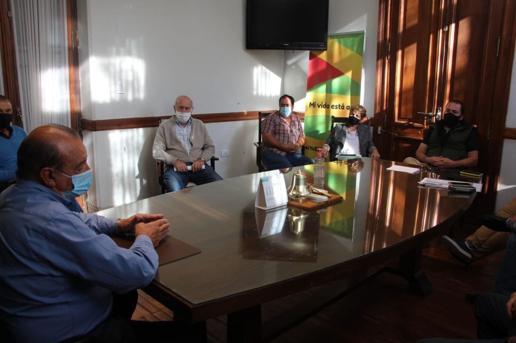 El intendente Sánchez recibió a los delegados del las localidades del Distrito.