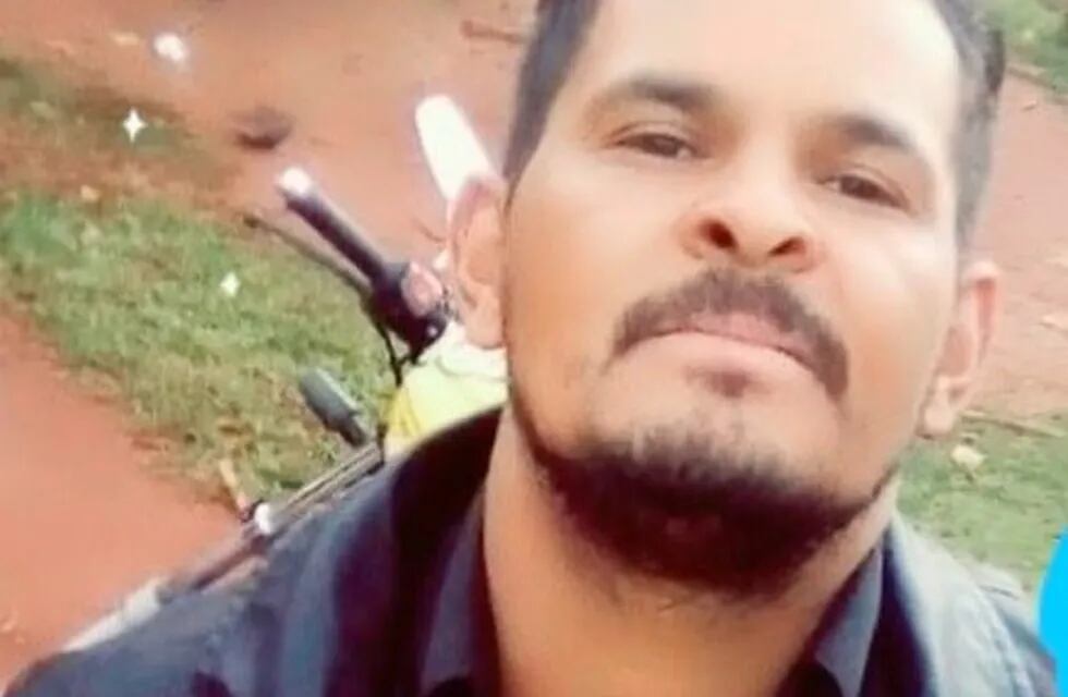Eduardo Rivero, de 40 años, es buscado por su familia en San Vicente . (Policía)