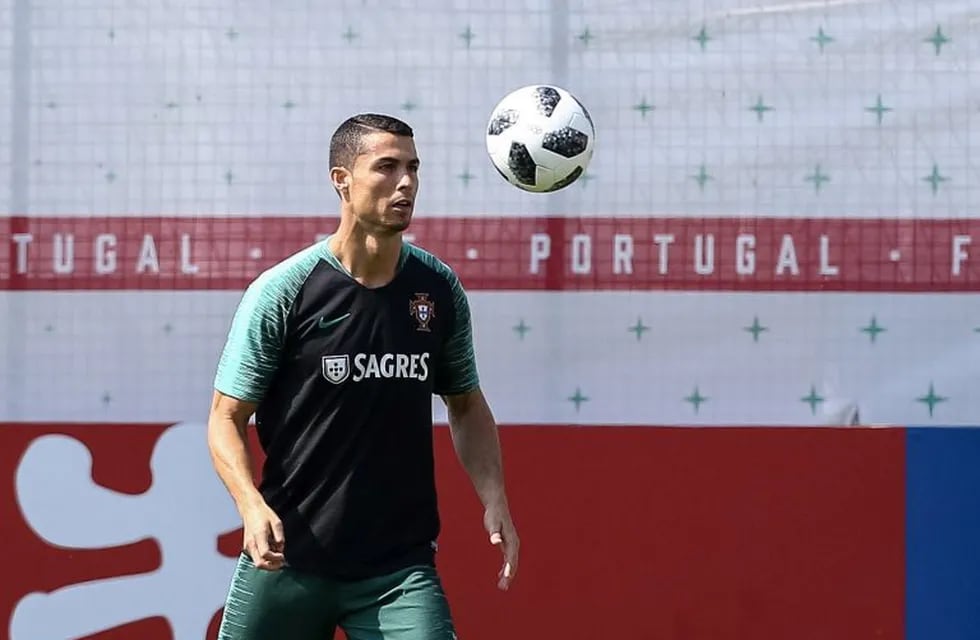 PN. Kratovo (Russian Federation), 23/06/2018.- Portugal´s national team player Cristiano Ronaldo during the training session at the Kratovo training camp, which will be the Team Base Camp during the FIFA World Cup 2018 in Russia, Ramensky, Moscow, Russia, 23 June 2018. (Mundial de Fútbol, Moscú, Rusia) EFE/EPA/PAULO NOVAIS
