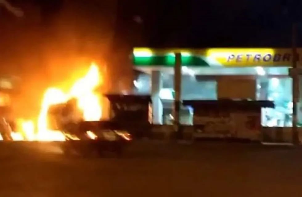 Incendio en una Petrobras