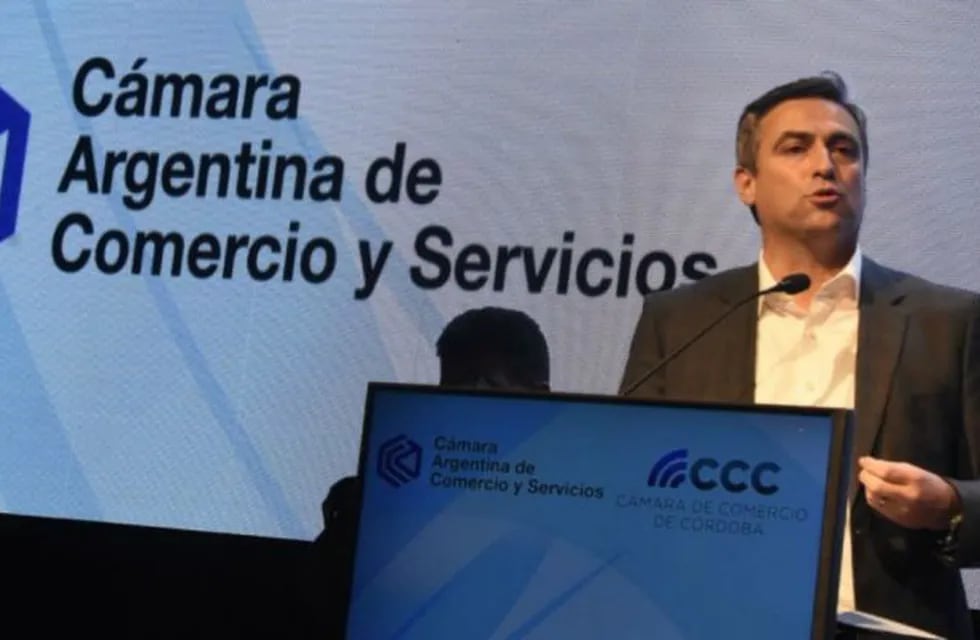 Ramón Mestre en el seminario anual de empresarios de comercio.