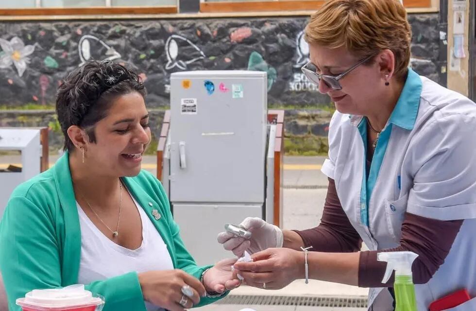 Realizaron testeos de glucemia en Ushuaia en el Día mundial de la diabetes