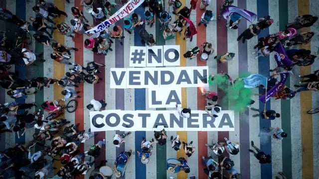 Movilización en la Legislatura contra del proyecto "privatizador" en Costa Salguero