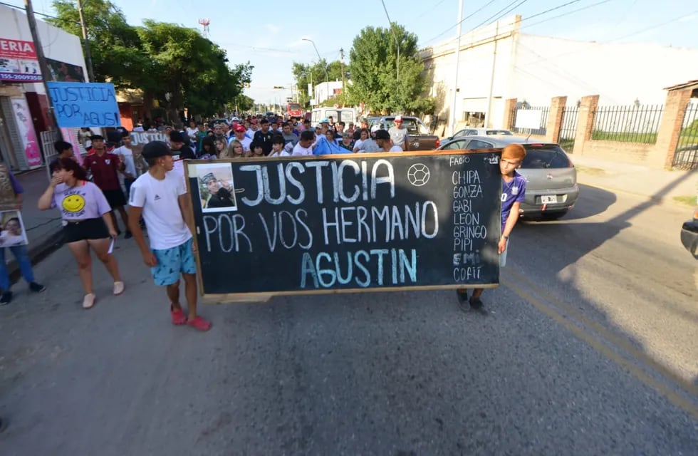 Marcha por el asesinato de Agustín Ávila en Guiñazú. (Javier Ferreyra / La Voz)