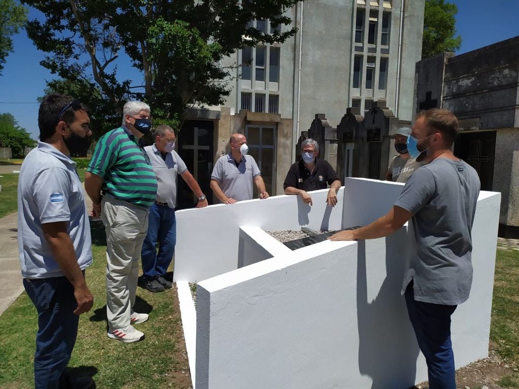 Construyeron un cenotafio en recuerdo de las víctimas de Malvinas en el Cementerio de Rafaela