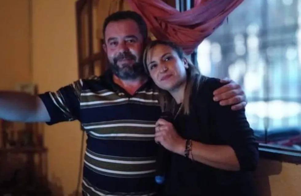 José Luis y Verónica, un tucumano y una paraguaya unidos por un amor que nació al ritmo de la música de Córdoba.