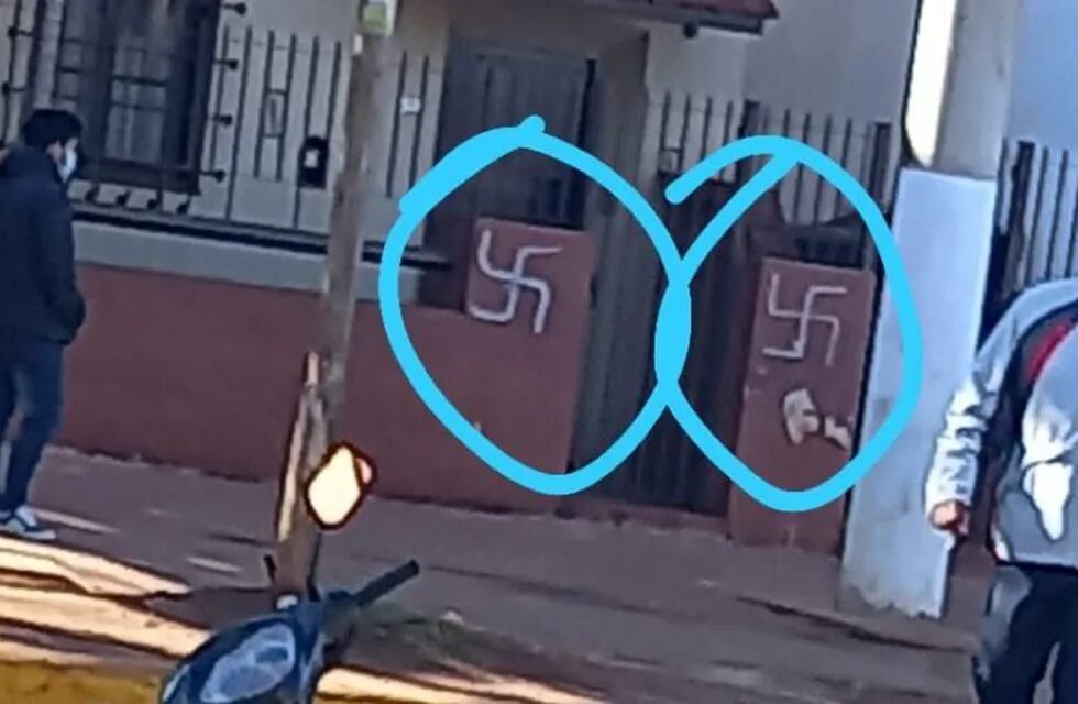 Nuevamente, esvásticas nazis aparecieron pintadas en Eldorado.