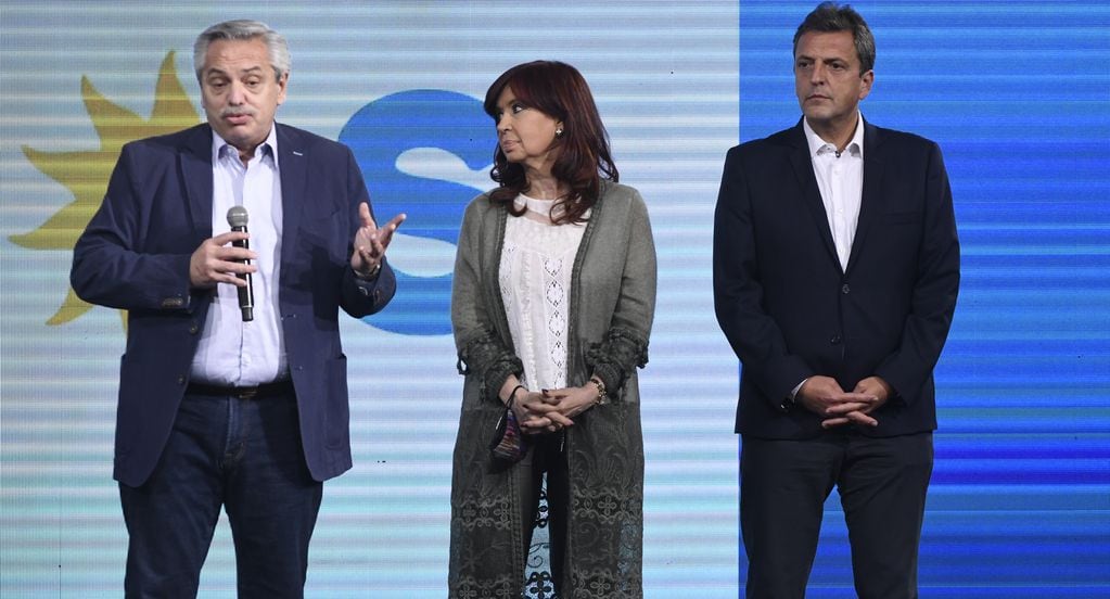 Alberto Fernández, Cristina Kirchner y Sergio Massa 