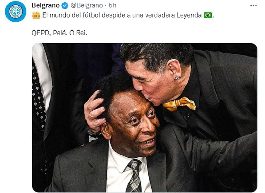 La emoción de todos, en una foto de despedida. Belgrano y su saludo a Pelé.