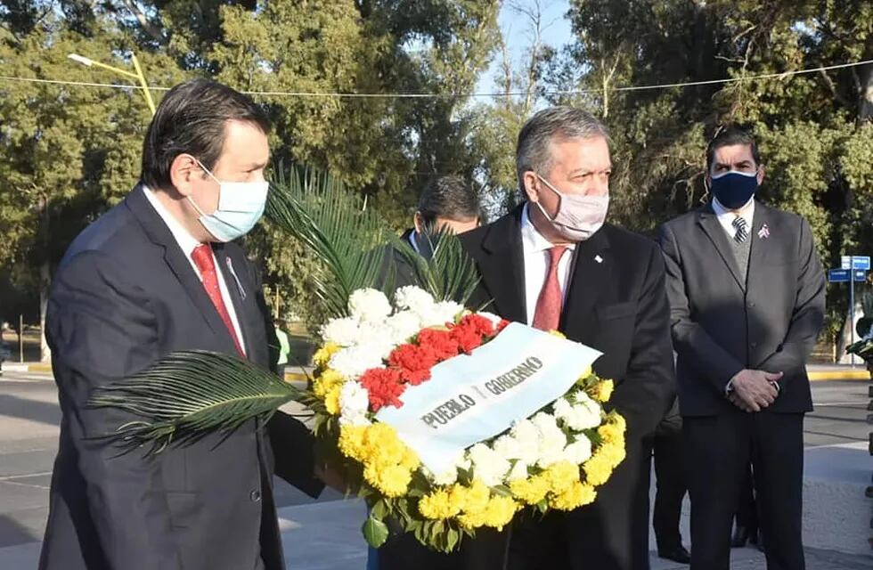 Zamora encabezó el acto oficial por el 468° aniversario de la Madre de Ciudades.