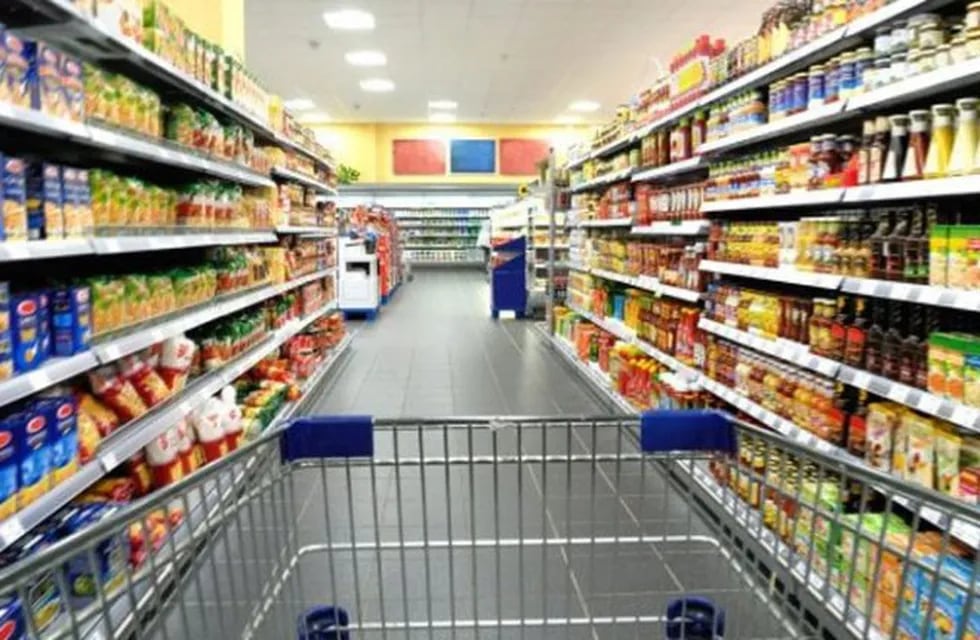 Supermercados Paraná.