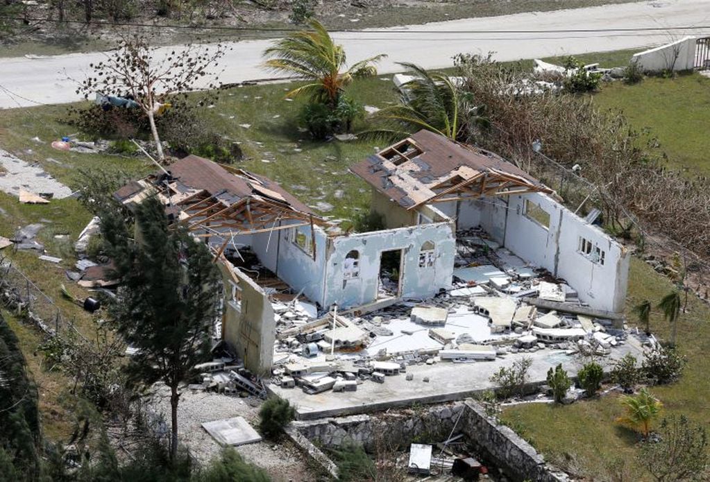 Más de 13 mil casas sufrieron daños. (REUTERS)