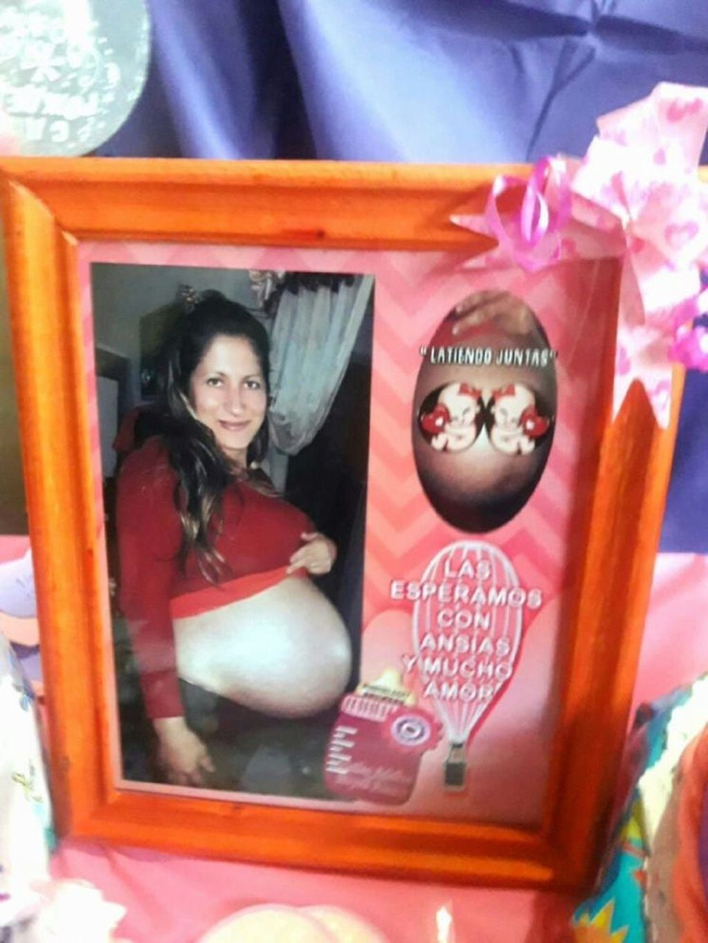 La mujer que ingresó al hospital Lucio Meléndez embarazada de gemelas pero solo le entregaron una beba.