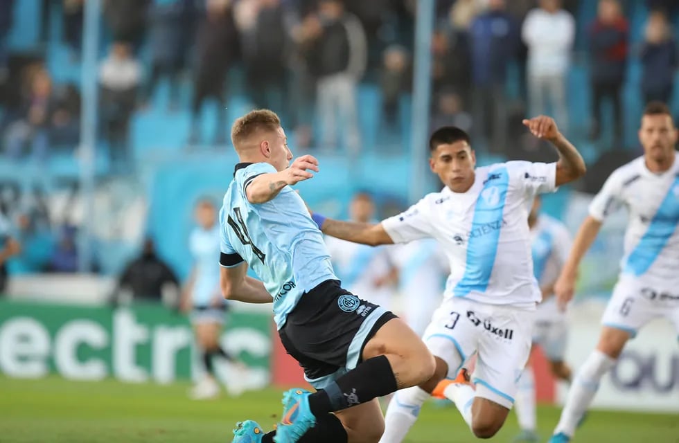 Juan Barinaga se proyectó, entro al área rival y convirtió el 1-0 de Belgrano en lo que terminó con empate ante Temperley. (@Belgrano)