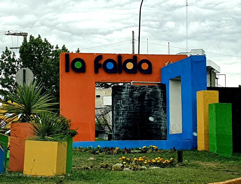 La Falda, la ciudad de Punilla que cuenta con su propia fábrica de adoquines.