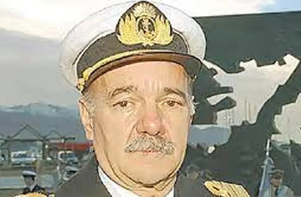 Héctor Bonzo, comandante del Crucero General Belgrano, el cual fue hundido el 2 de mayo de 1982.