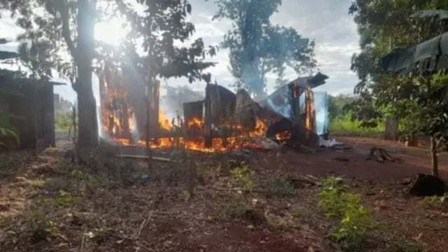 Guaraní: una vivienda fue arrasada por un incendio