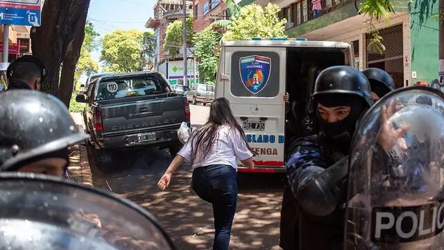 Femicidio de Vilma Mercado: intentaron linchar al acusado a la salida del juicio en Eldorado