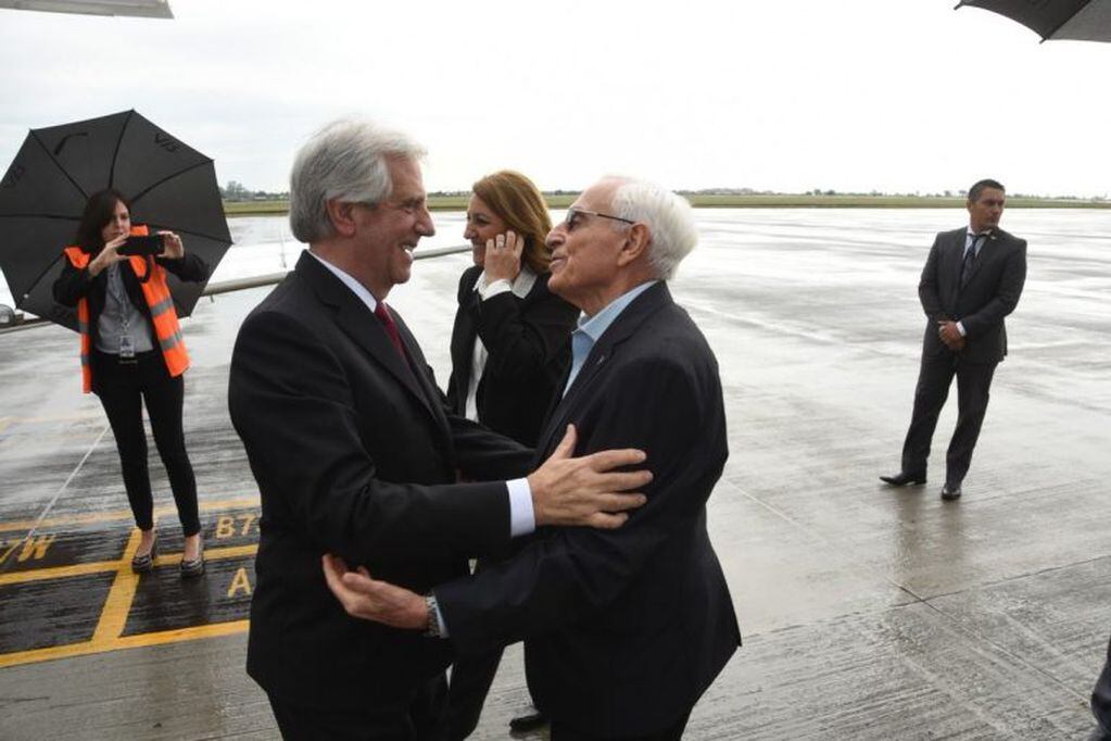El presidente uruguayo Tabaré Vázquez llegó a Rosario donde será distinguido