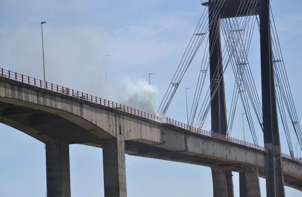Profesionales de la salud de Corrientes podrán transitar por el puente General Belgrano camino al Chaco.