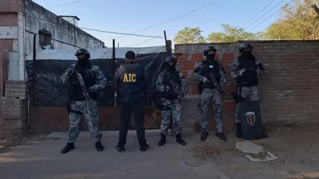 Allanamientos y detenciones en Rosario