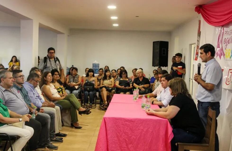 El intendente Martínez destacó la participación de la comunidad en el evento.