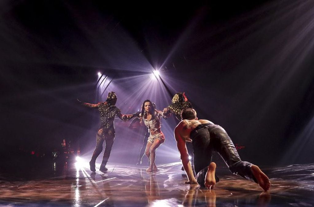 BRASIL CIRCO BRASIL SERIE GRÁFICA: BRASIL SERIE GRÁFICA: ((SERIE GRÁFICA 3 de 10)) - RIO003. RÍO DE JANEIRO (BRASIL), 28/12/2017.- Fotografía del 27 de diciembre de 2017, de varios artistas durante el espectáculo Amaluna del Cirque du Soleil en Río de Janeiro (Brasil). EFE/Antonio Lacerda/SOLO USO EDITORIAL/NO VENTAS // BRASIL SERIE GRÁFICA: ((SERIE GRÁFICA: 3 DE 10)) [BRASIL SERIE GRÁFICA: BRASIL SERIE GRÁFICA: ((SERIE GRÁFICA 3 de 10))] rio de janeiro brasil  Cirque du Soleil espectaculo Amaluna escena escenas