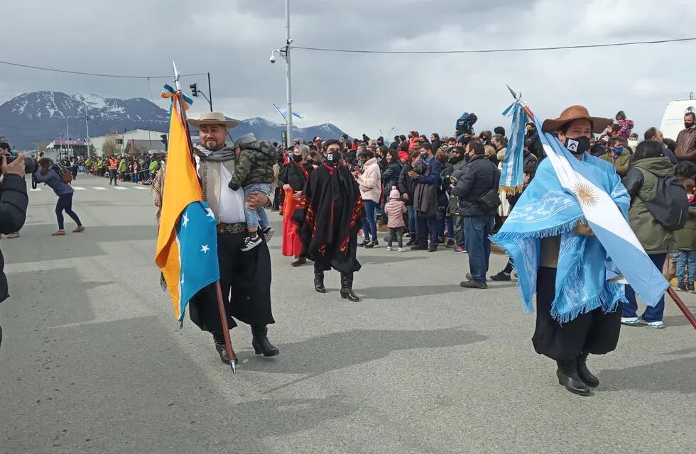 Imágenes del desfile del Aniversario Nº 137 de la ciudad de Ushuaia