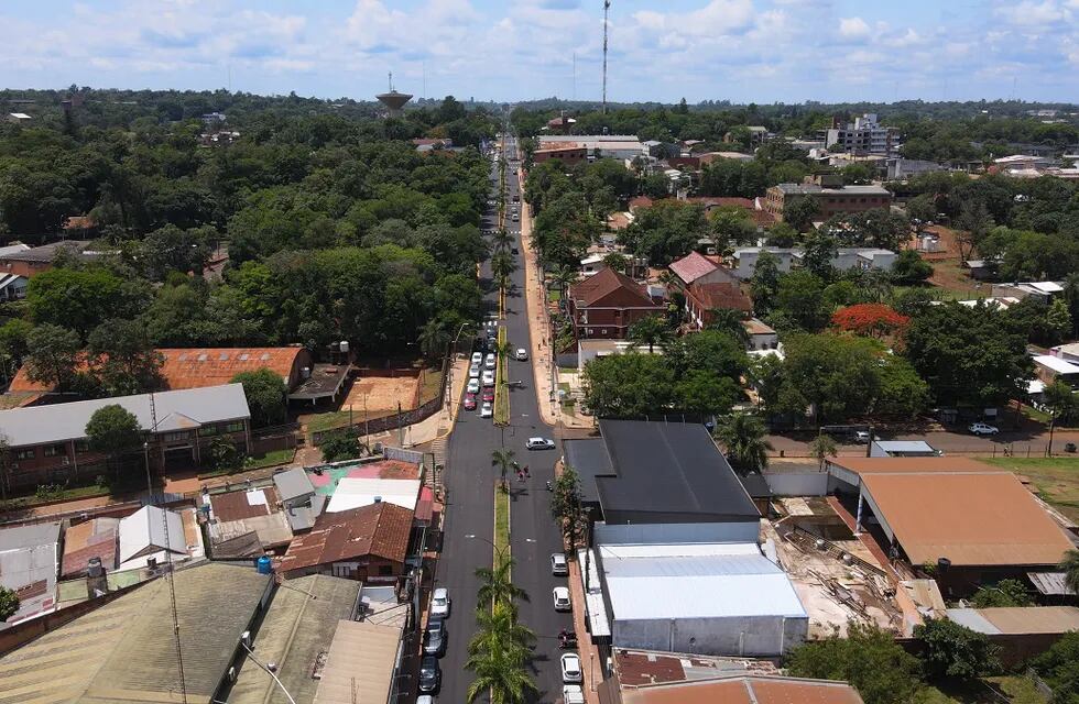 Finalizan los 4 mil metros de las avenidas Victoria Aguirre y Tres Fronteras en Puerto Iguazú.
