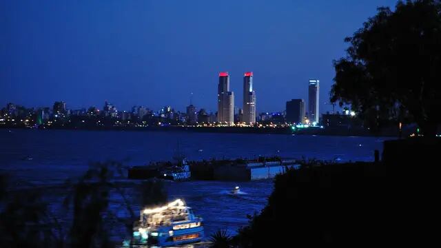 Vista nocturna de Rosario (juannypg)