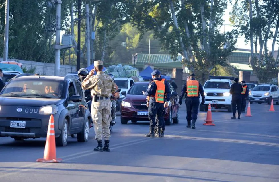 operativo algarrobal - policía de Mendoza