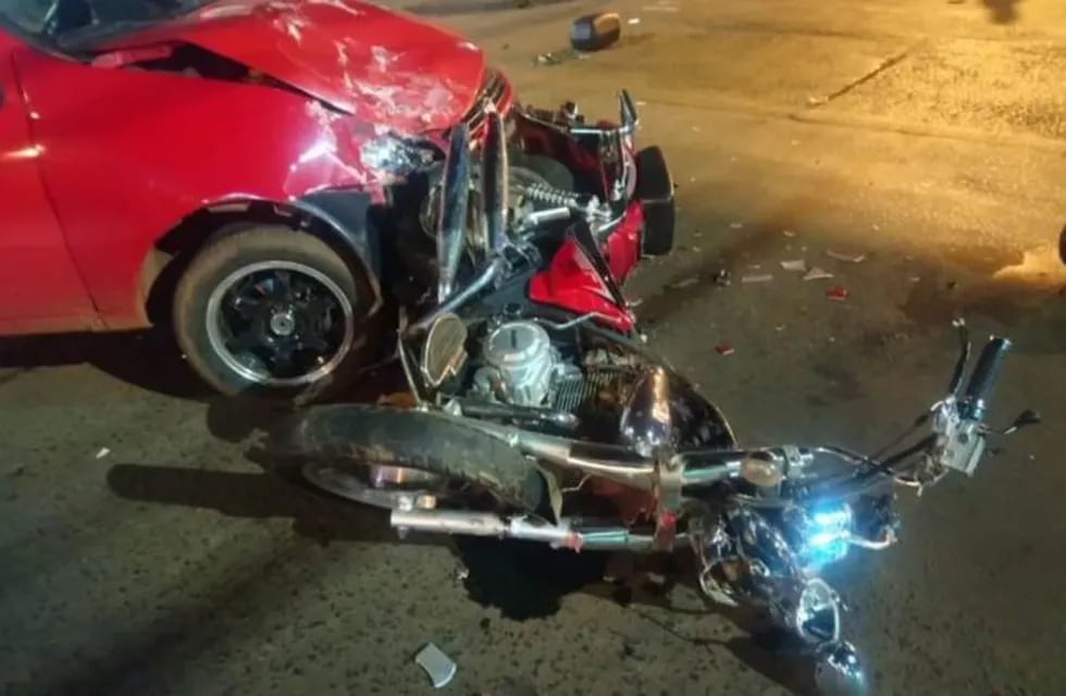 Murió un motociclista en un accidente vial en Posadas. (Foto: Misiones Online)