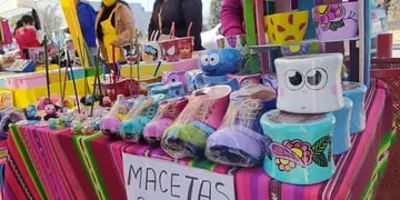 Se acercan las fiestas: una feria de emprendedores salteños ofrece sus productos