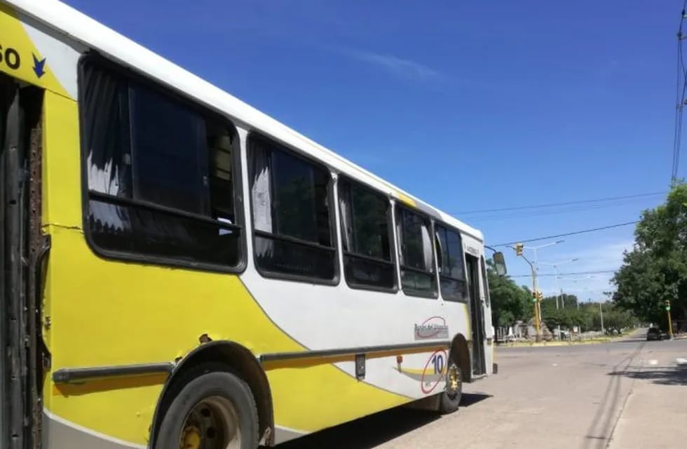 Buses Uruguay se suma al paro de la UTA\nCrédito: LaPirámide