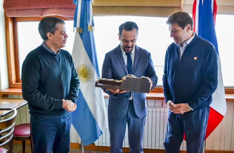 El Embajador de la República Francesa visitó Tierra del Fuego