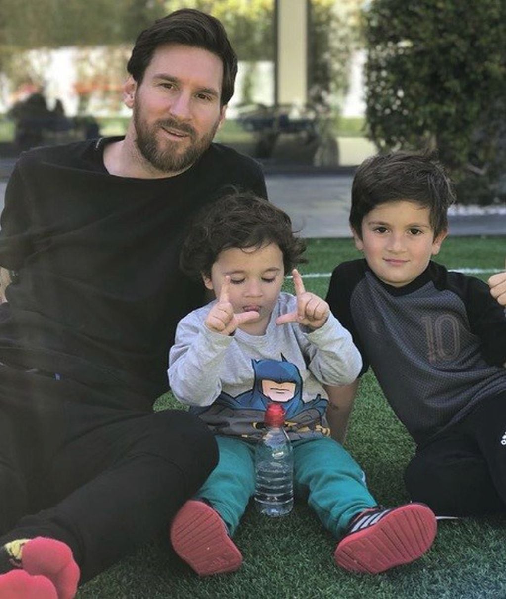 Las fotos familiares de Messi. (Fuente: Instagram)