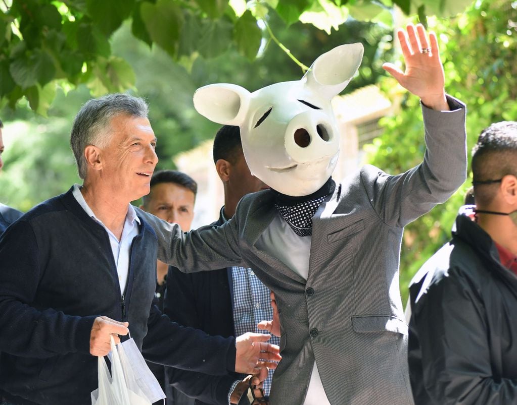 El "Chancho Blanco" se sacó una selfie con Macri.