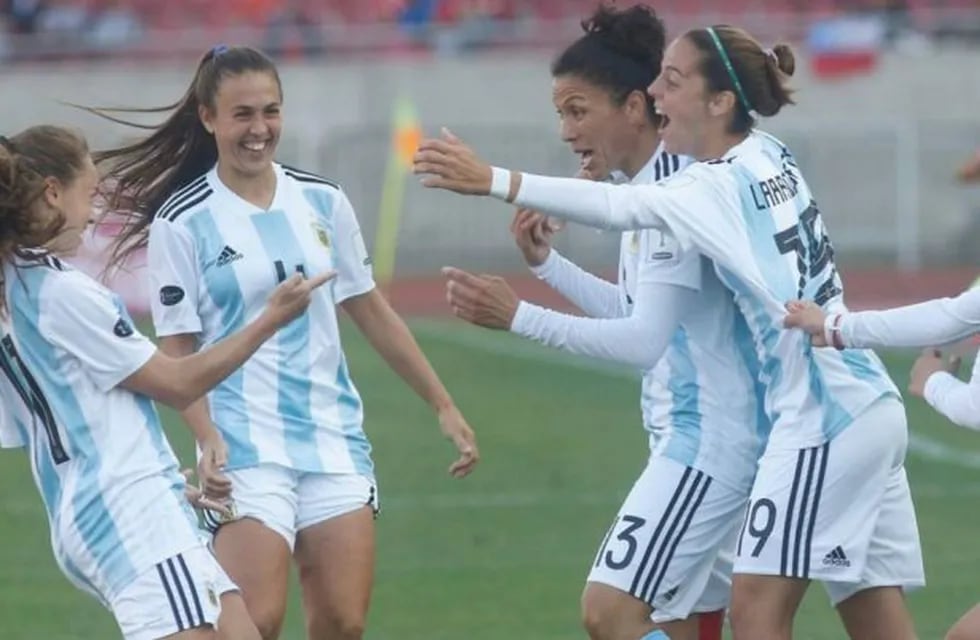 Fútbol femenino, las chicas se juegan la clasificación al Mundial 2019.