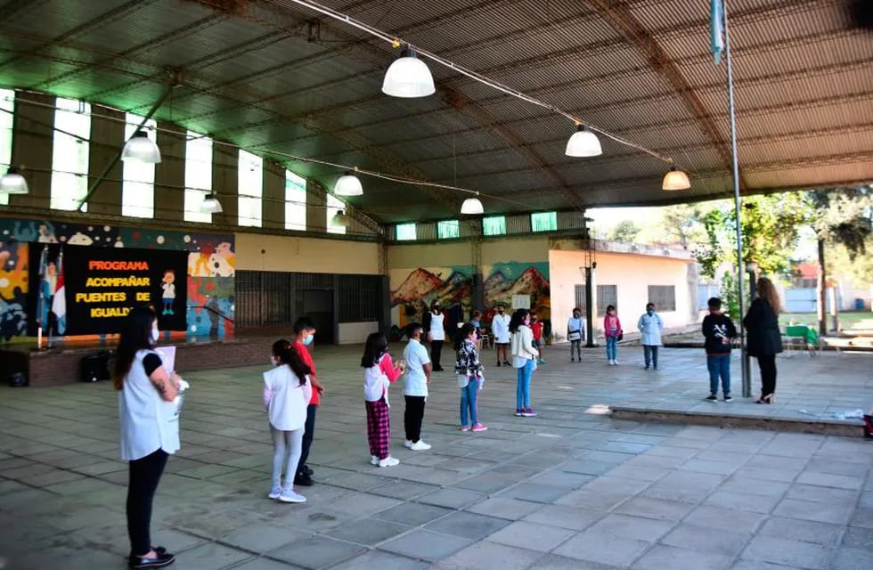 Se activaron los protocolos de las clases presenciales en Córdoba (Pedro Castillo)