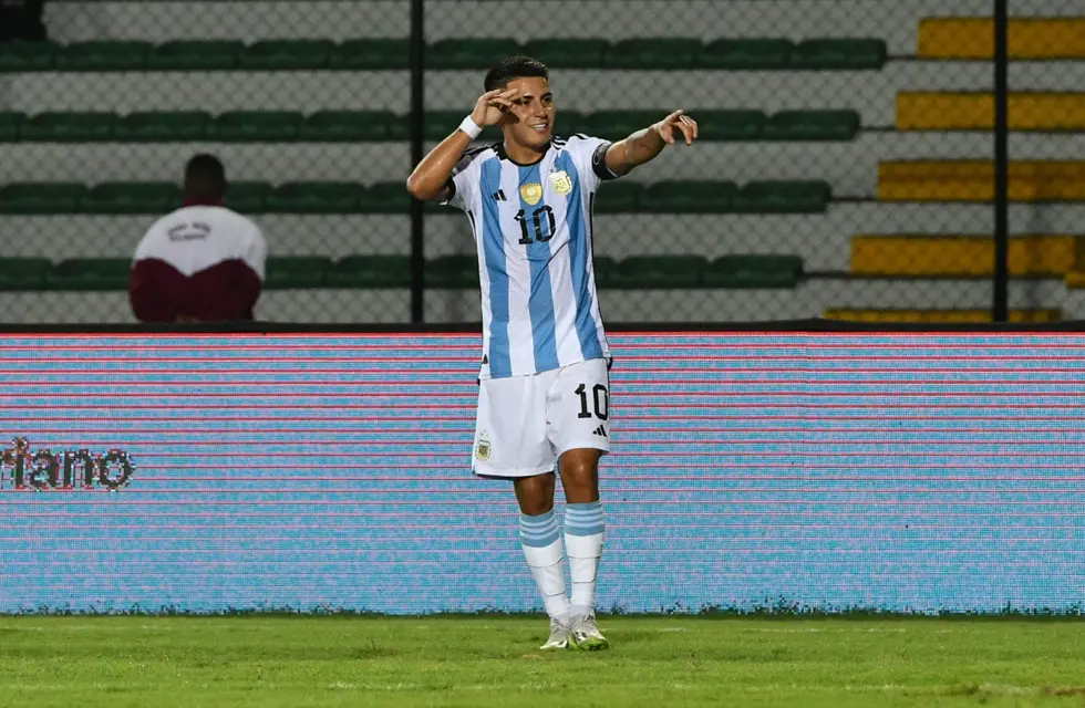 Thiago Almada, capitán y figura. (@Argentina)