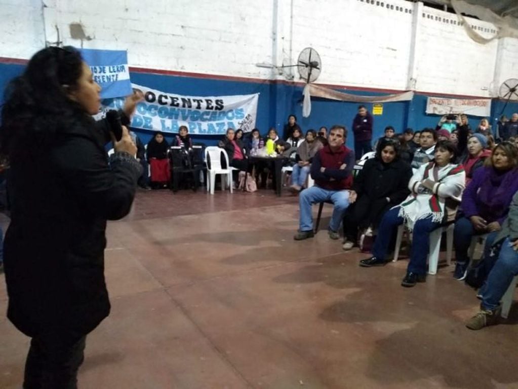 Asamblea Docente en Rosario de la Frontera (Web)
